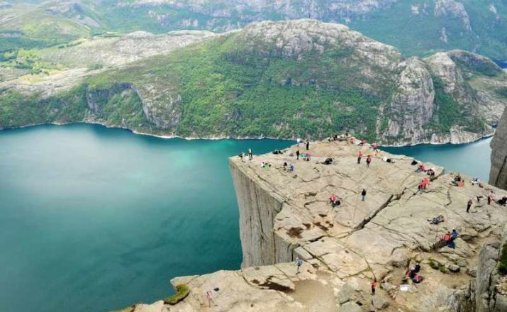 Preikestolen, Lysefjord